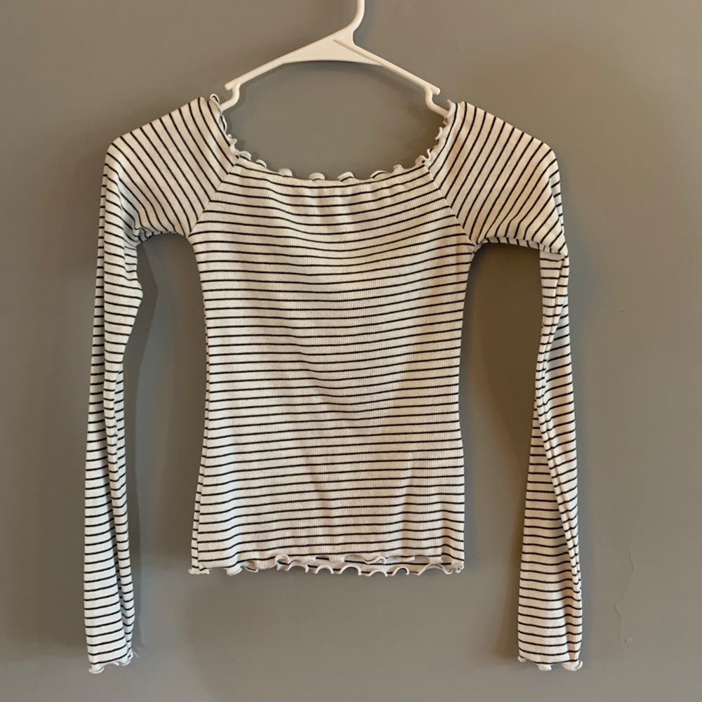 long sleve off the shoulder top